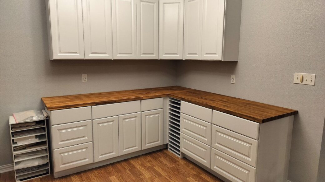 Acacia Countertops and Sealed Surfaces – Choosing the Right Work Surface